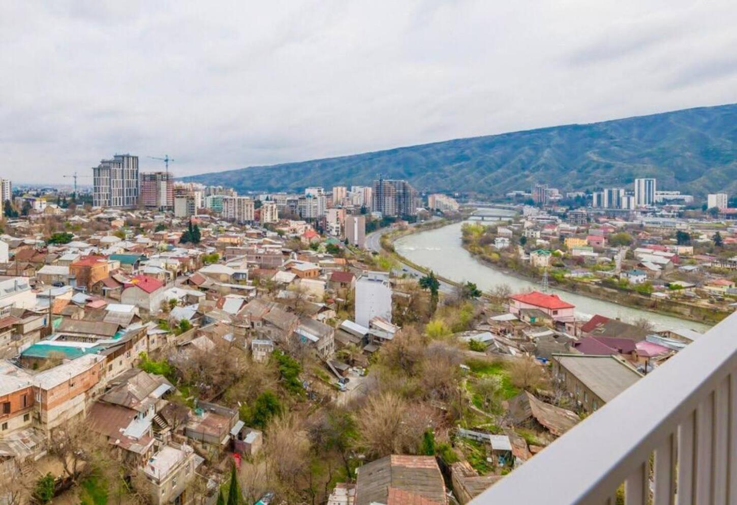 Apartments With View Tiflis Exterior foto